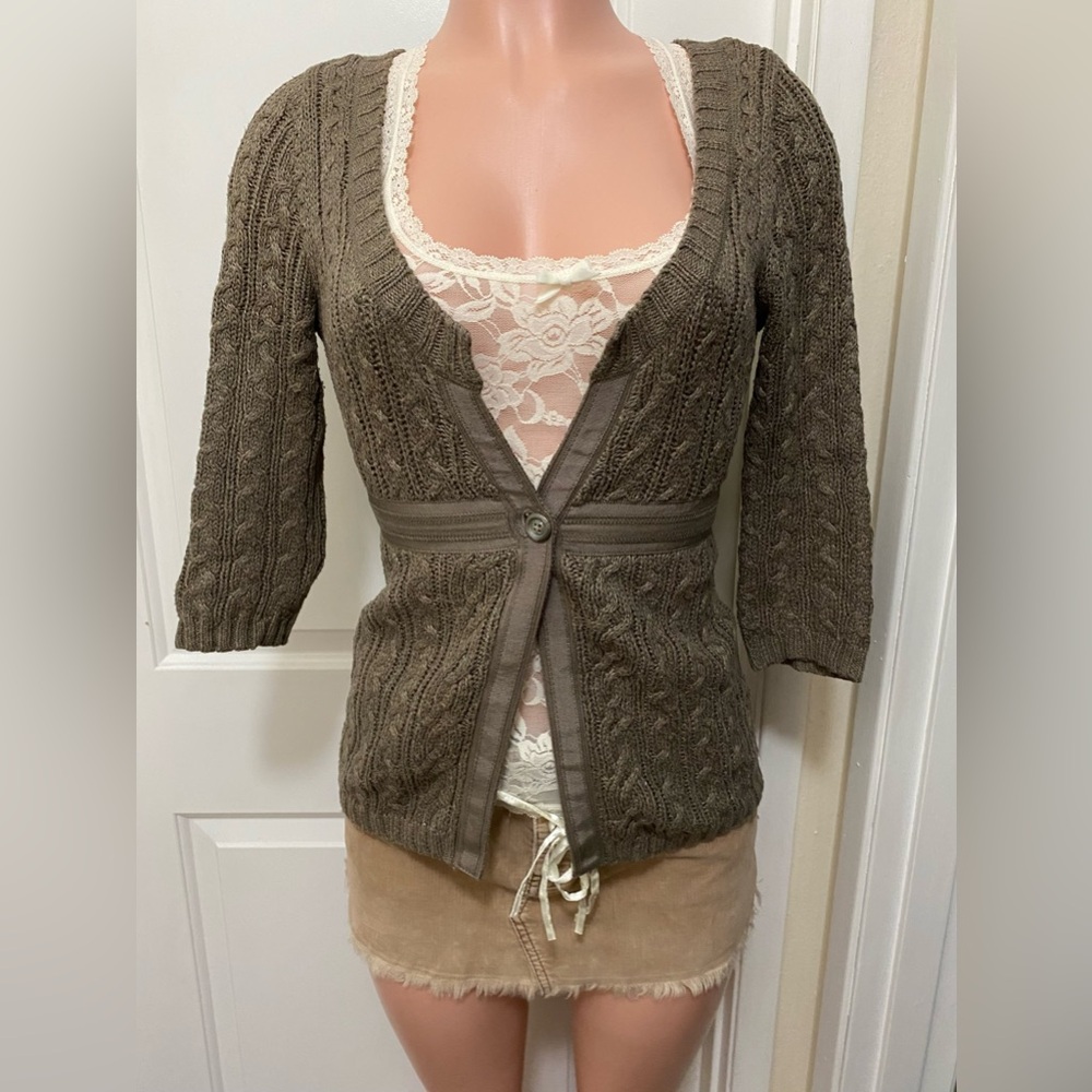 Y2K vintage Abercrombie brown knit babydoll tie waist one button cardigan. - Picture 9 of 14